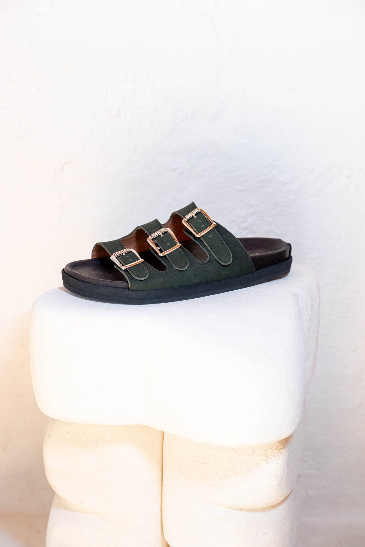 Studio Sale - Buckled Up Fuss Forest Suede / 40